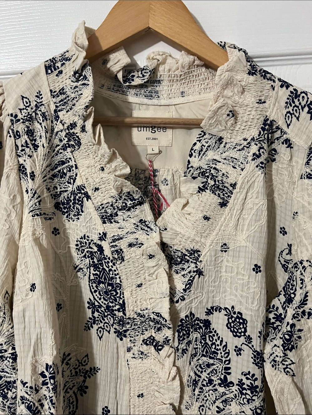 NWT Umgee Blouse Large Navy Dsesign - Picture 8 of 16